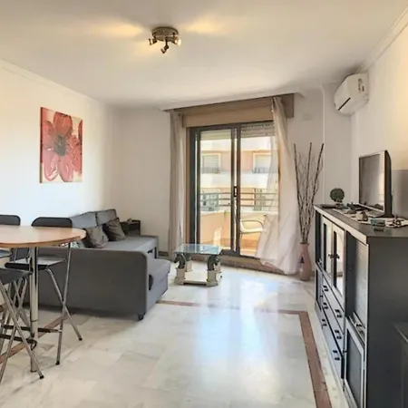 Apartment Con Terraza Y Piscina *